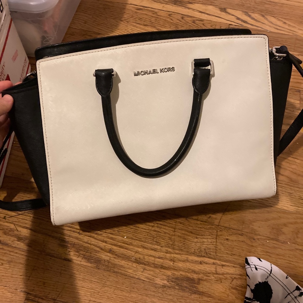 Michael Kors purse